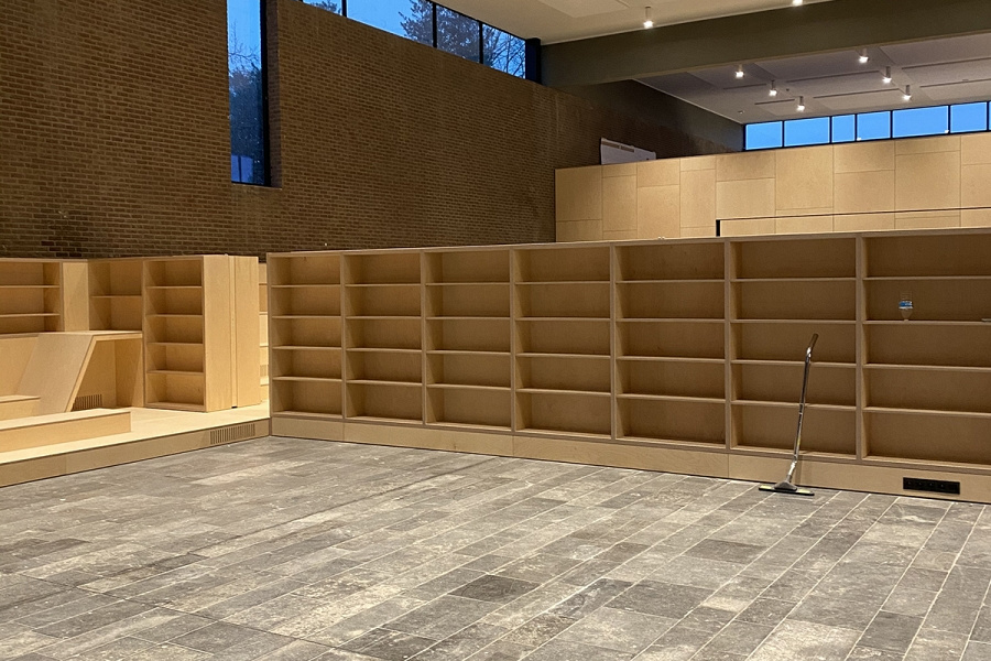 Schoonmaak voor oplevering Sint Jozefkerk in Vosselaar